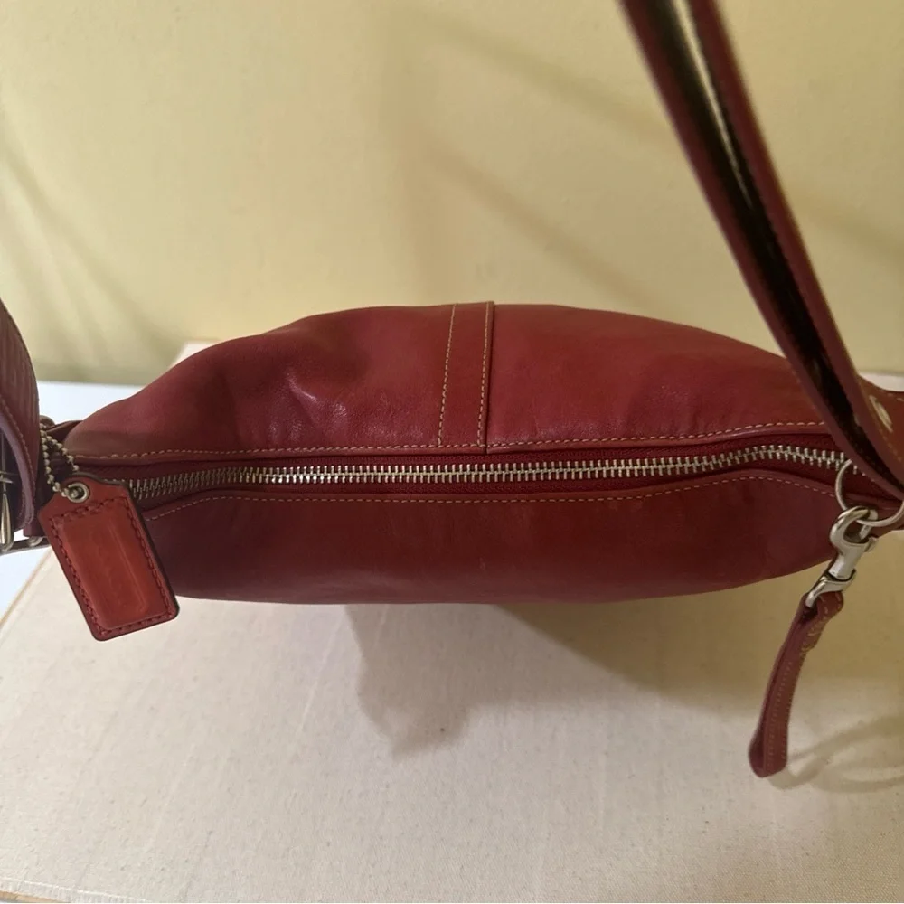 COACH SohoVintage Rusty Red Leather Hobo Crossbody classic Coach bucket Handbag